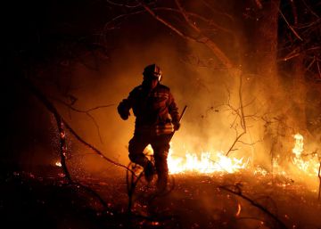Asturias reduce los focos de fuego a 39 en una dura lucha