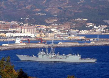 Marineros de la fragata Navarra pusieron en riesgo el buque tras robar 12.000 kilos de plomo