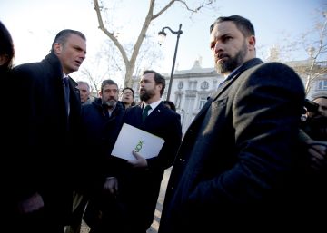 Abascal pide inmunidad por disparar a quienes entren en una casa