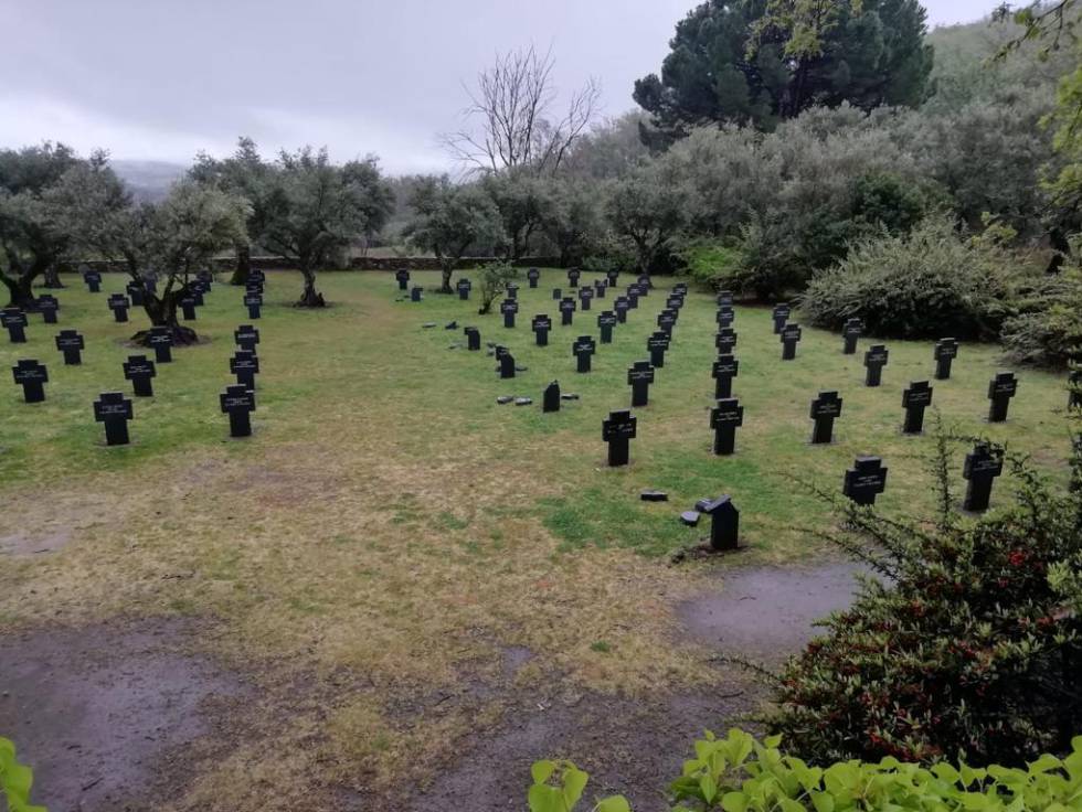 Profanadas nueve tumbas del único cementerio militar alemán de España