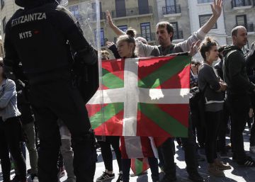 Grupos radicales hostigan los mítines de Vox en el País Vasco