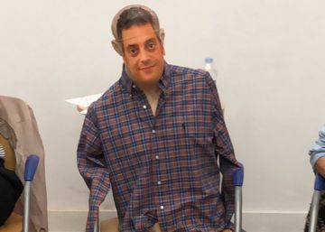 Un monigote en la silla del alcalde