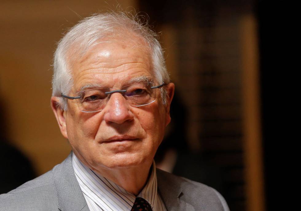 Borrell renuncia al acta de eurodiputado y seguirá como ministro