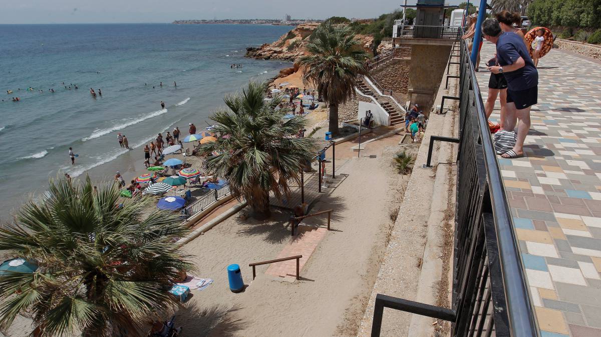 Balaustrada del paseo marítimo de Orihuela.