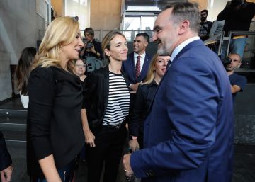 Álvarez de Toledo acusa al PSOE de rendir “un homenaje público a ETA” en Navarra