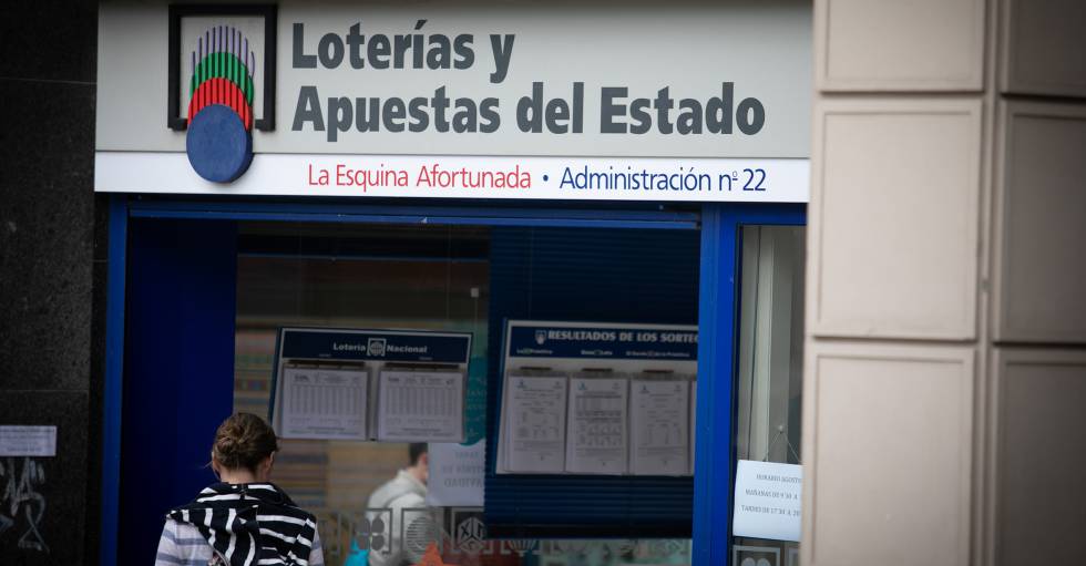 Administración de loterÃa de A Coruña donde fue hallado el boleto millonario.