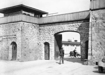 La crueldad inimaginable de Mauthausen, por Jacinto Antón