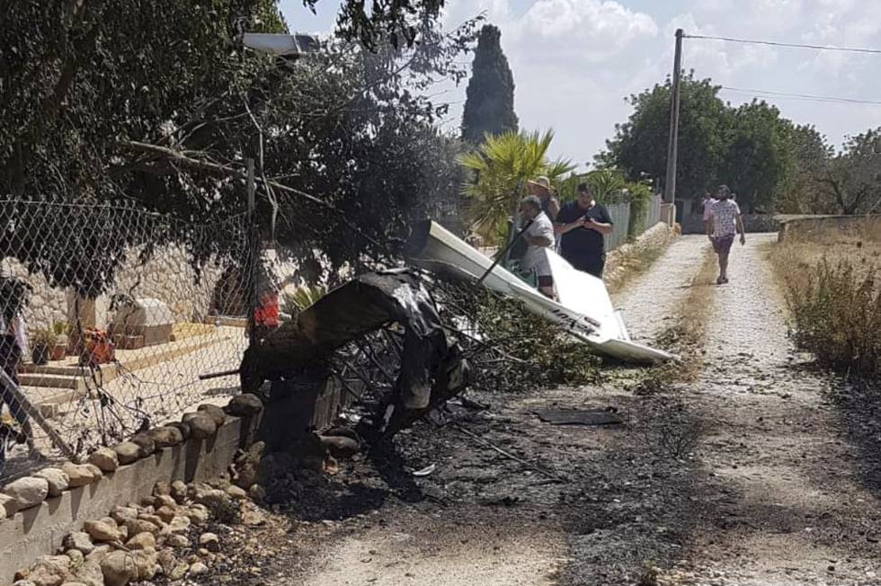 Restos de la avioneta siniestrada en Inca (Mallorca).