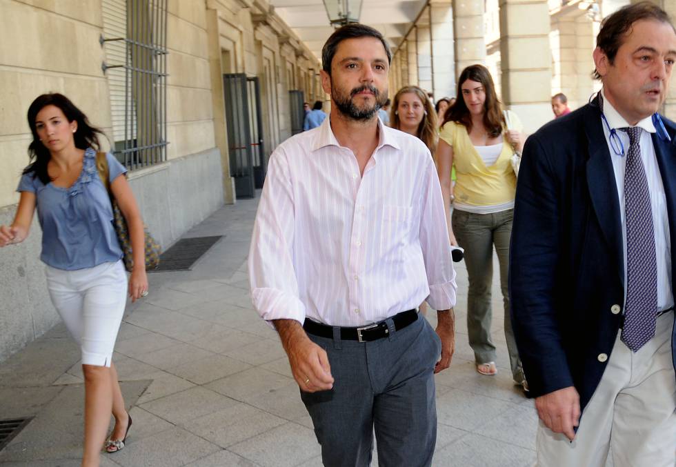 La fiscalía investiga a dos ex directivos de Mercasevilla por exigir comisiones
