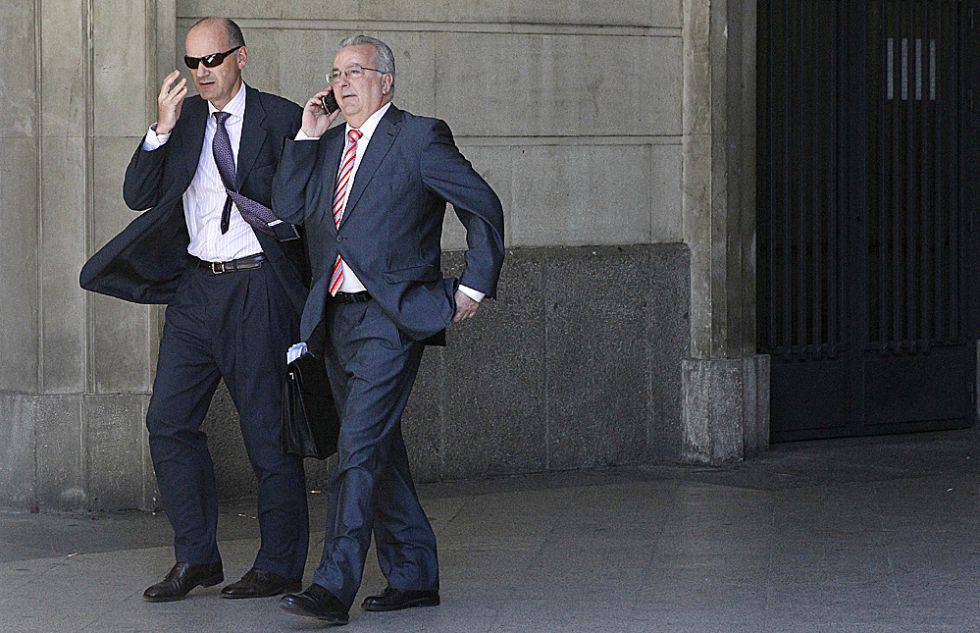 La Audiencia deja en libertad bajo fianza al exconsejero Fernández