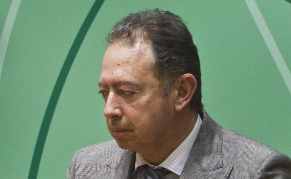 La juez del 'caso ERE' imputa al actual director general de Trabajo