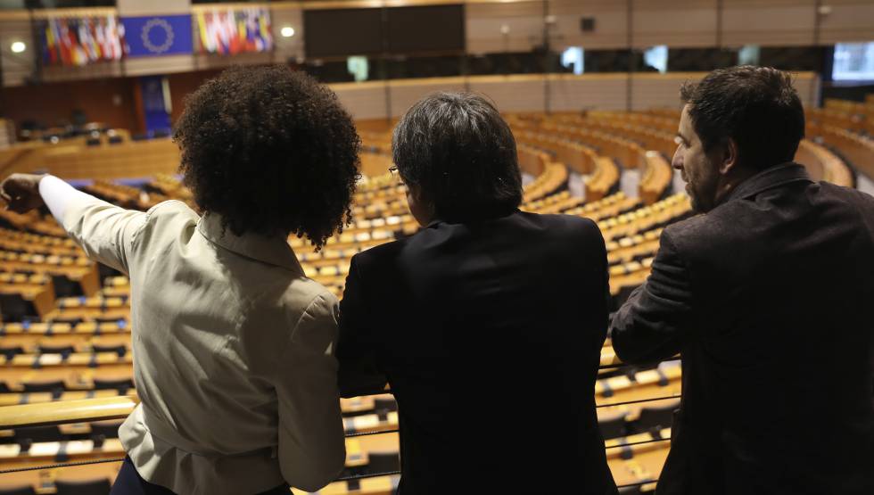 Puigdemont y Comin visitando el Parlamento Europeo.