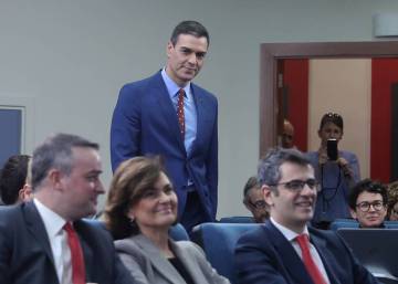 El Gobierno busca un acuerdo sobre el salario mínimo con sindicatos y patronal como mensaje inicial