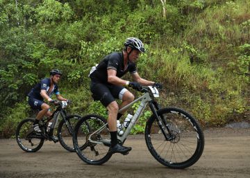 Lance Armstrong ofrece hacer con él una ruta ciclista de cinco días en Mallorca por 27.000 euros
