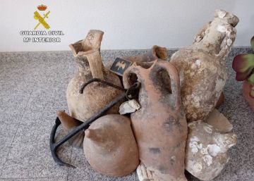 Las ánforas romanas estaban junto a la merluza congelada