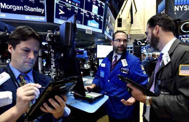 Wall Street quiere creer a Trump