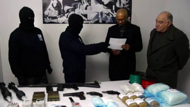 Verificación del desarme con mediadores.