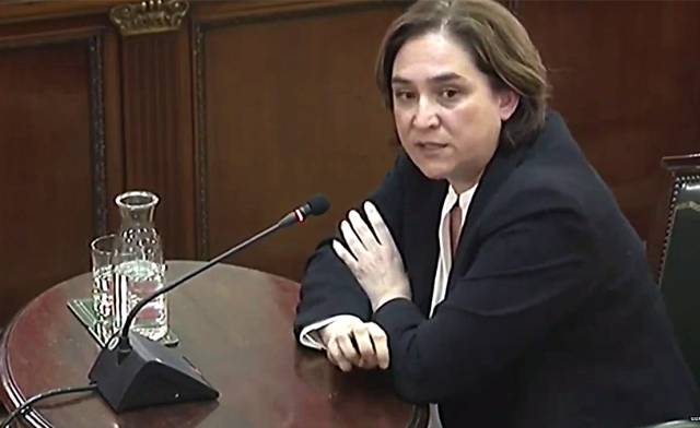 No nos contratan por culpa del supremacismo feminista (muerte al hembrismo y...