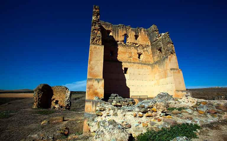 Castillo de Santa Eufemia y Conjunto Arqueológico de Cástulo