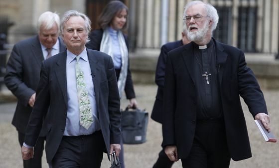 Richard Dawkins y Rowan Williams, a su llegada a la Universidad de Oxford.