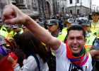 La policía de Ecuador bloquea una marcha en defensa del Yasuní