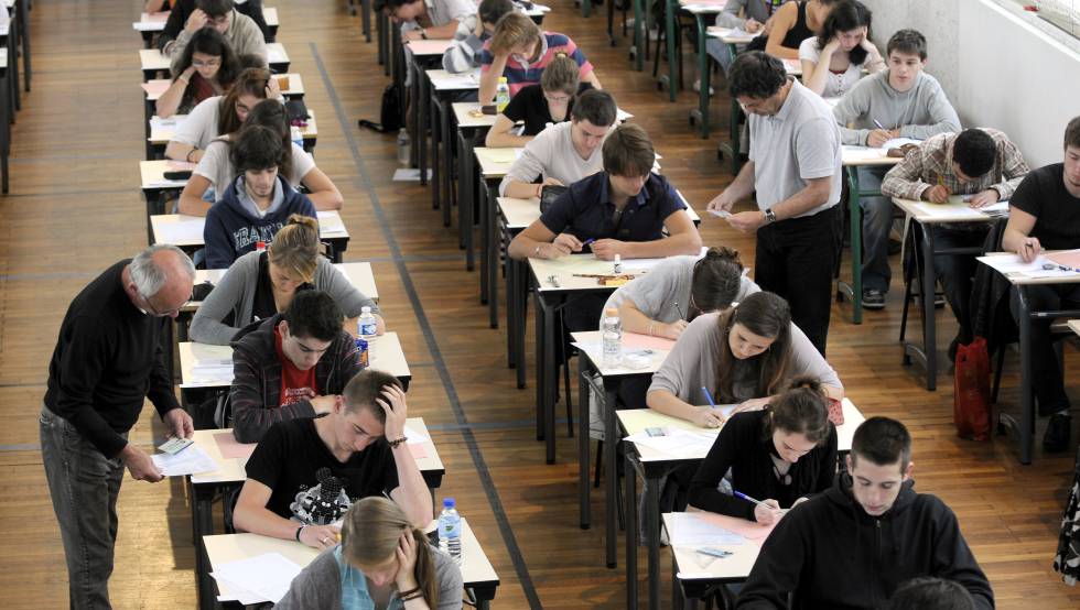 Un examen de bachillerato en un instituto de Nantes (Francia). 