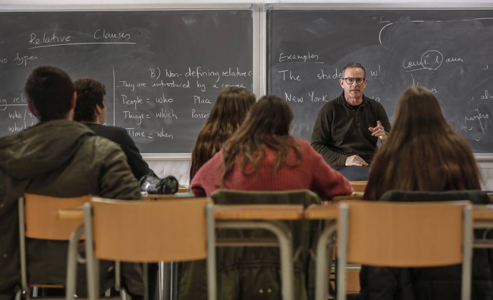 Los Profesores De Frances De Secundaria Denuncian El Ninguneo De La Generalitat Comunidad Valenciana El Pais