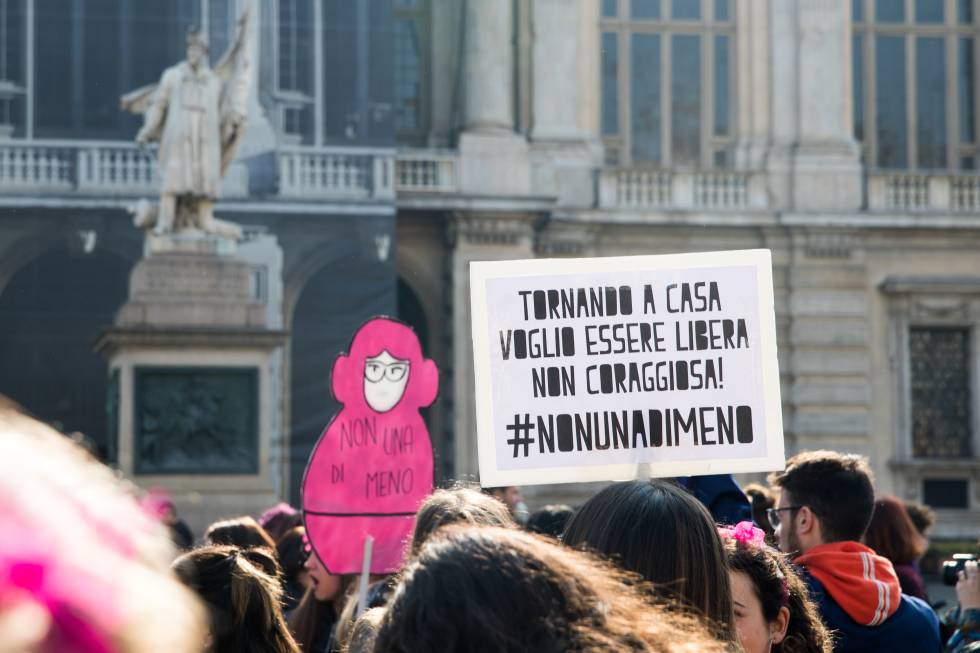 Manifestanción feminista, el pasado 8 de marzo en la ciudad italiana en Turín.