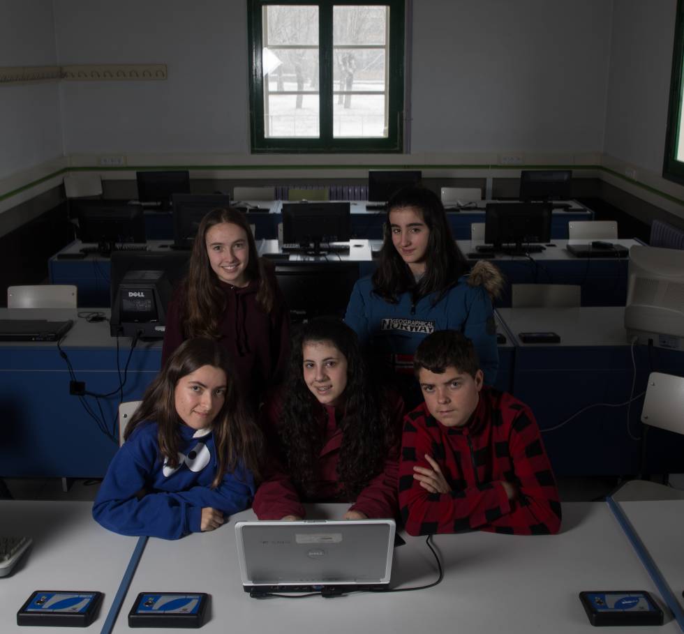 De izquierda a derecha y de arriba a abajo: Leyre Arribas, Ana de Diego, Paula Terrazas, Carmen Hernández y Sergio Terrazas.