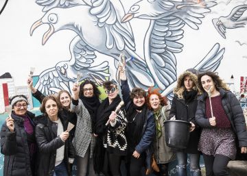 Descubre el oasis brasileño oculto en A Coruña. Los abrazos de sus vecinos lo hacen posible