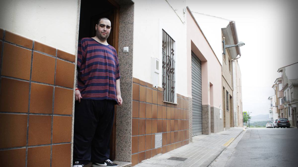 Teo, en su casa en Turís (Valencia).