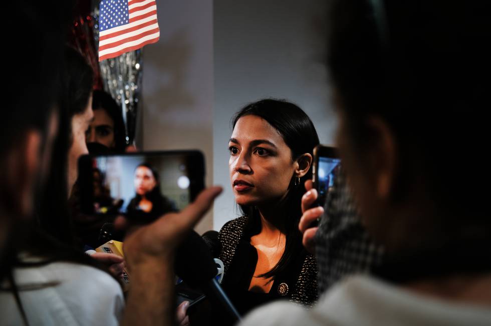 El coraje de cambiar la política de Alexandria Ocasio-Cortez