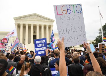 Dos Américas chocan en la última batalla por los derechos LGTB en el Supremo