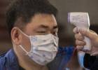 China amplía la cuarentena a 41 millones de personas y construye de urgencia un hospital contra el coronavirus