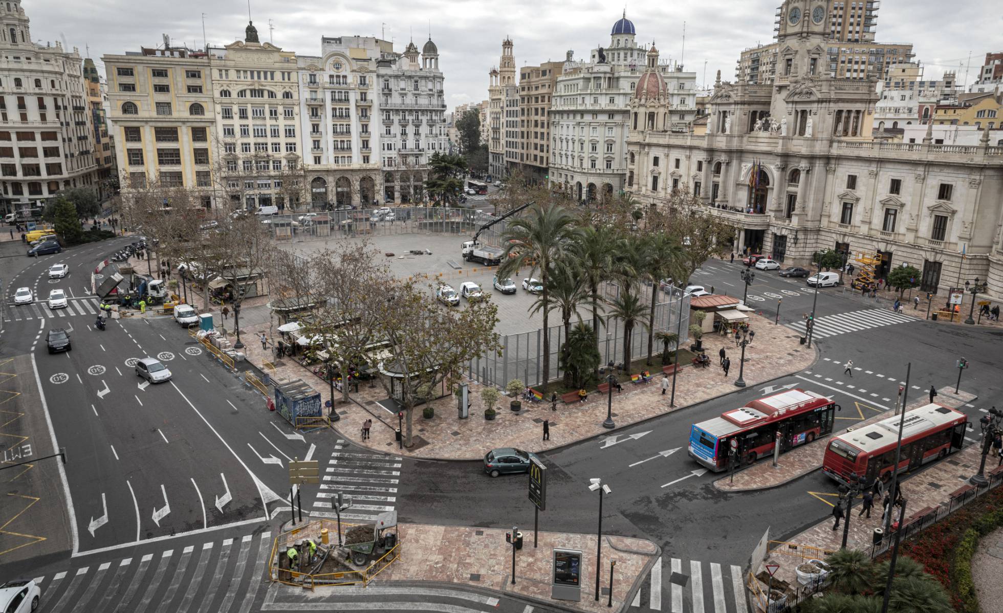 Valencia revoluciona su centro con la peatonalización de sus grandes plazas 1582136590_583258_1582137411_noticia_normal_recorte1