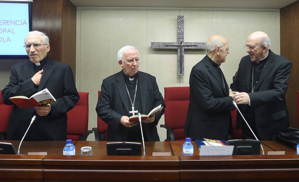 Rouco Varela, Cañizares, Blázquez y Osoro, en una asamblea de la Conferencia Episcopal Española.