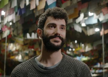 El ingeniero que ha sustituido el queroseno por la energía solar en el Amazonas