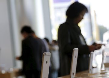Apple compensará la caída del iPhone con contenidos