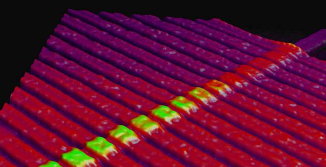 Vista al microscopio de un chip. 