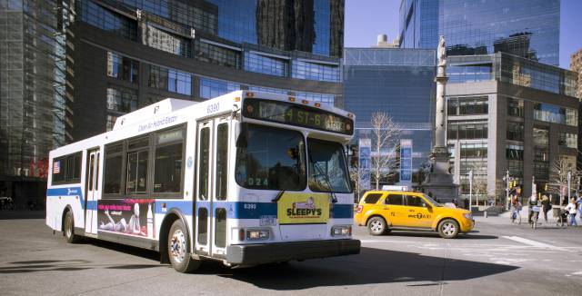 Autobús con sensores incorporados.