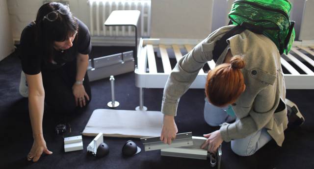 Alumnos londinenses prueban la línea Delaktig.