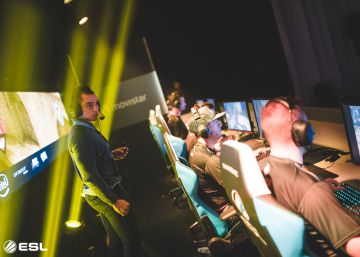 Entre bambalinas de una liga de esports