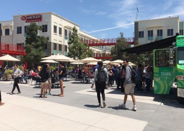 Uma visita ‘fake’ ao império do Facebook