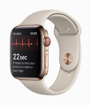 El último modelo de reloj inteligente de Apple permitirá realizar electrocardiogramas tras una actualización de 'software'.