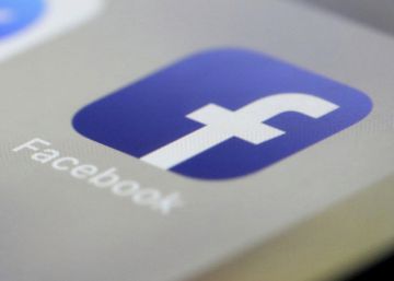 Un cofundador de Facebook pide que los reguladores dividan la compañía