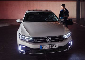 Los cinco grandes estrenos del Volkswagen Passat, un turismo de récord