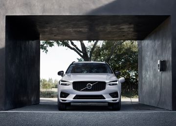 Volvo XC60 Recharge, el SUV que te regala electricidad