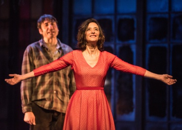 'Todas las noches de un día' con Carmelo Gómez y Ana Torrent en el Teatro Bellas Artes