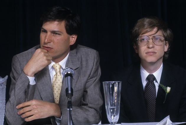 Los exbecarios Steve Jobs y Bill Gates en 1984