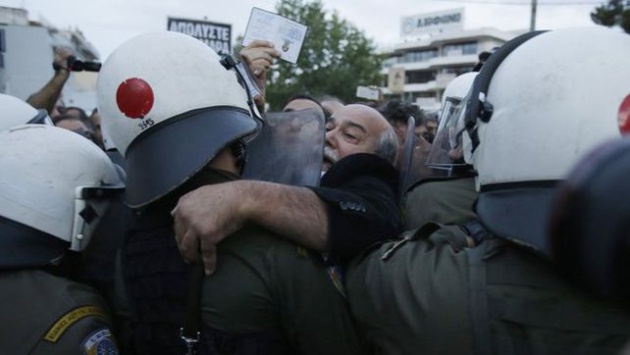 El actual ministro del interior, en su &eacute;poca de diputado combativo. 